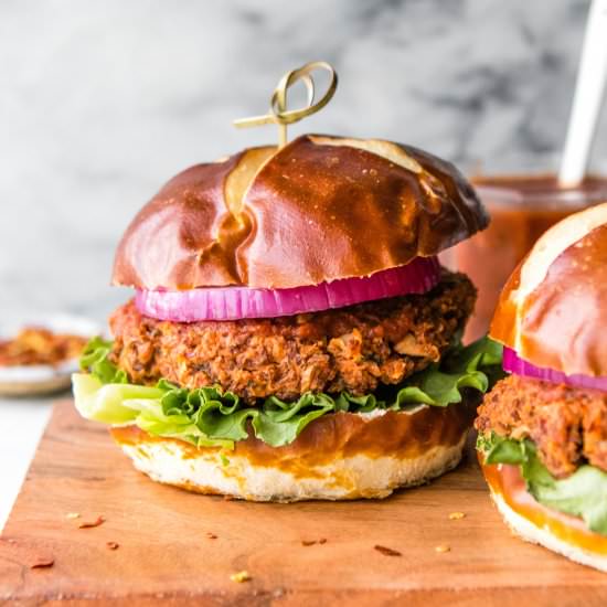 White Bean Pizza Burgers