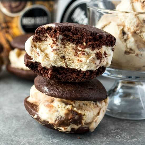 PB Chocolate Ice Cream Whoopie Pies