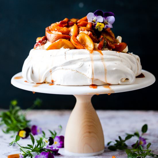 EASY SUMMER FRUIT PAVLOVA
