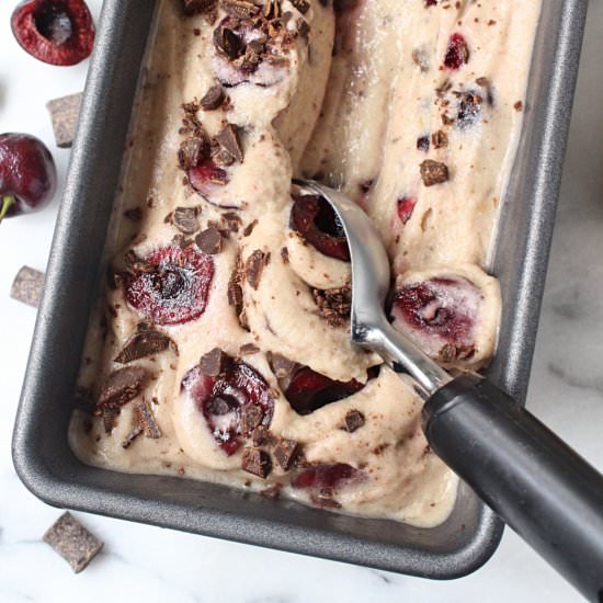 Healthy Cherry Chocolate Ice Cream