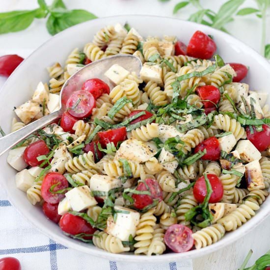 Caprese Pasta Salad