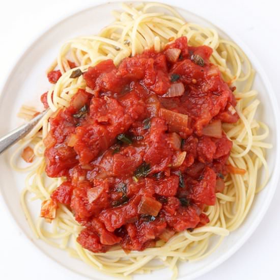 Easy Homemade Marinara Sauce
