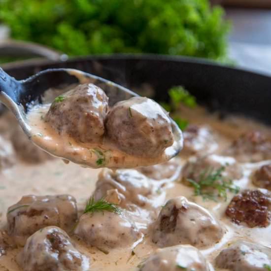 Swedish Meatballs with Gravy