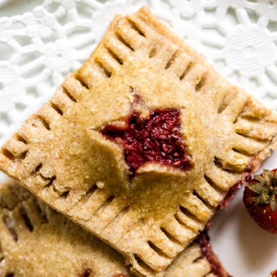 Strawberry Pie Bites