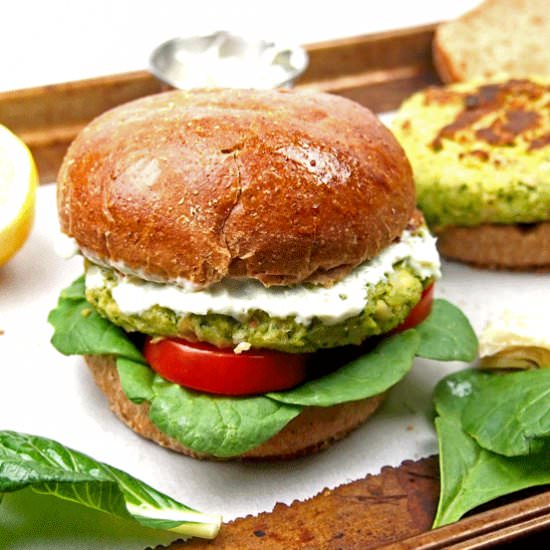 Spinach and Artichoke Bean Burgers