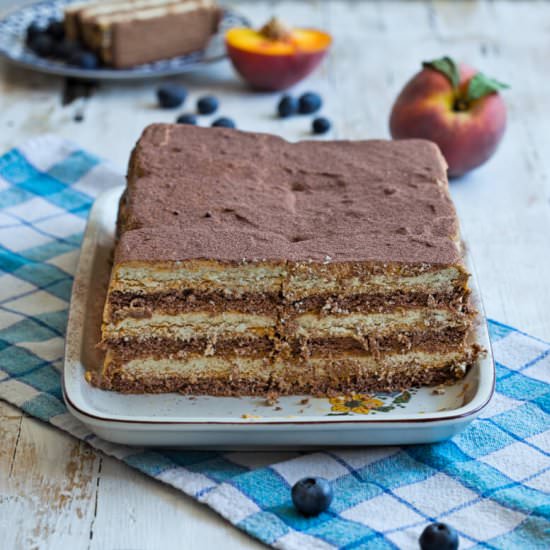 Icebox Cake with Dulce de Leche