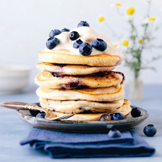 Vegan Fluffy Blueberry Pancakes