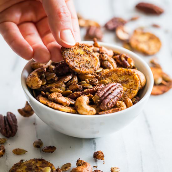 Paleo Zesty Ranch Trail Mix