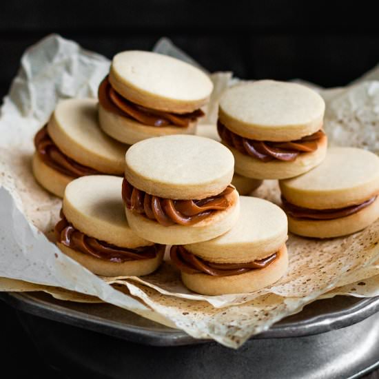 Eggless Dulce de Leche Cookies