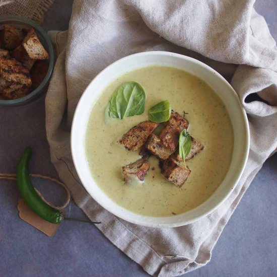 Zucchini and spinach coconut soup