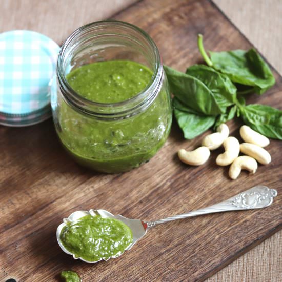 Easy Vegan Basil Pesto Sauce