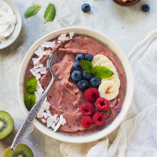 Summer Fruit Smoothie Bowl