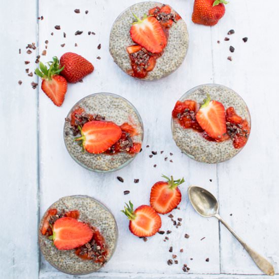Rhubarb & Strawberry Chia Pudding