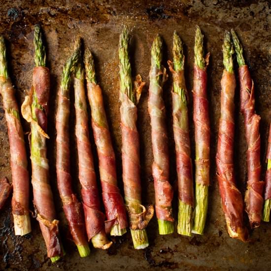 Prosciutto wrapped Asparagus
