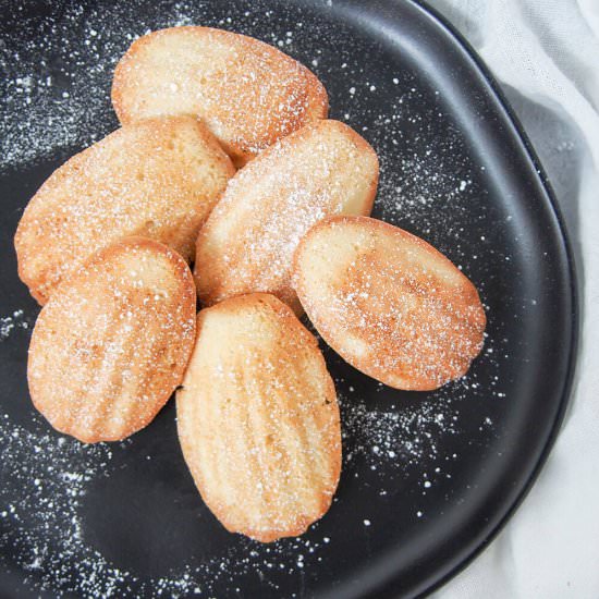 Lemon madeleines