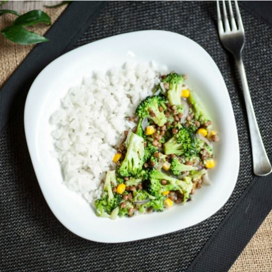Creamy Broccoli Lentil Stir-fry