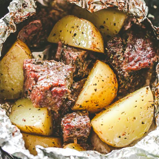 Garlic Steak and Potato Foil Packs