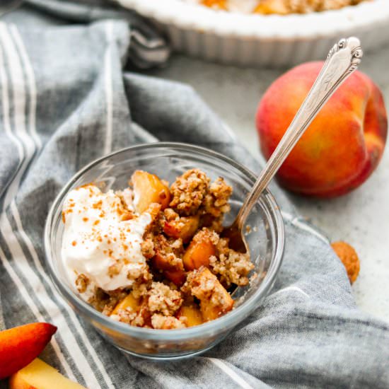 Easy Vegan & Paleo Peach Crisp