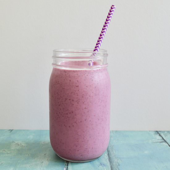 Blueberry and Pineapple Smoothie