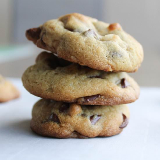 Macadamia Chocolate Chip Cookies