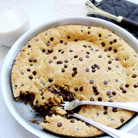 Paleo Chocolate Chip Cookie Skillet