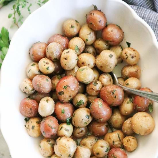Garlic Herb Roasted Potatoes
