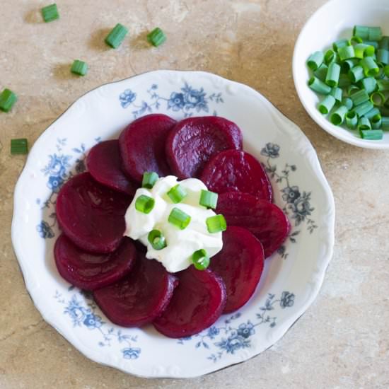 Quick and Easy Pickled Beets