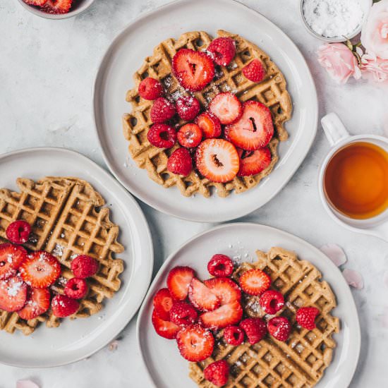 Easy Oatmeal Waffles (GF)