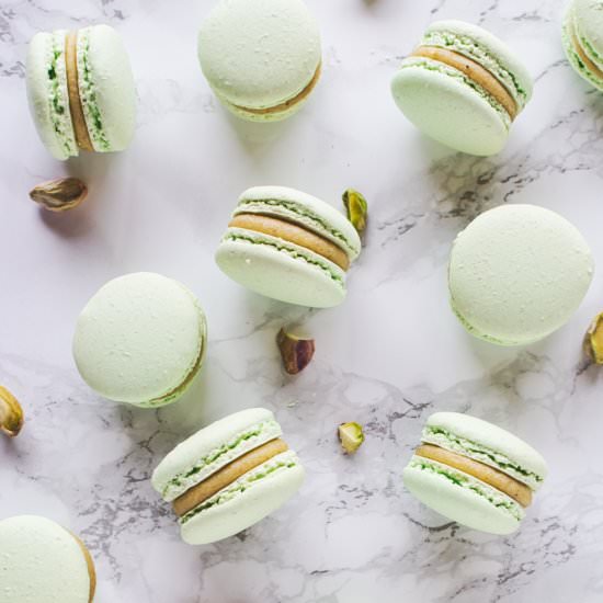 Pistachio Macarons + TIPS!