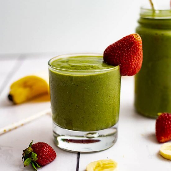 Strawberry Banana Green Smoothie