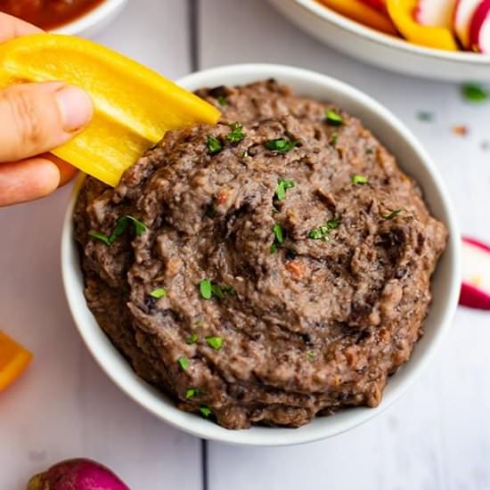 3 Ingredient Black Bean Dip