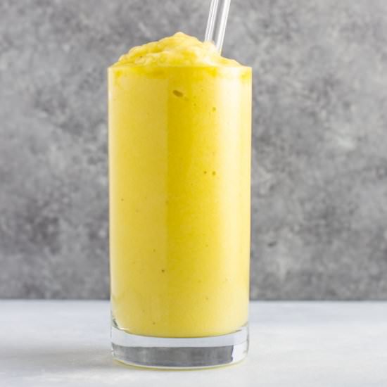 Pineapple detox smoothie