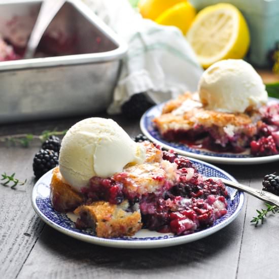 Easy Blackberry Cobbler