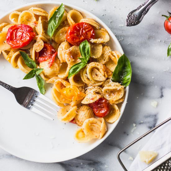 5 Ingredient Blistered Tomato Pasta