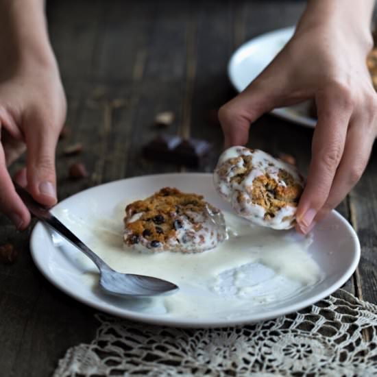 Hazelnut Cookies with Ice Cream
