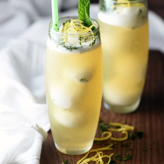 Lemon Peach Fizz