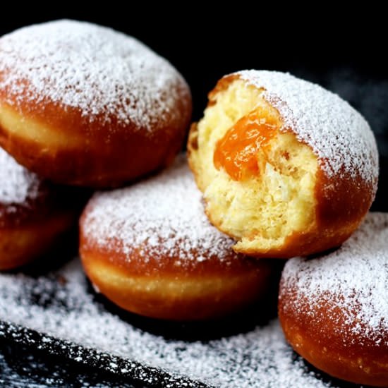 Fluffy donuts
