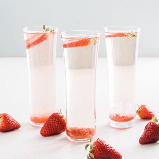 Strawberry–Rosé Champagne Cocktail