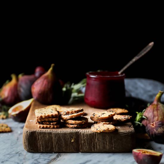 Manchego Pecan Multigrain Crackers