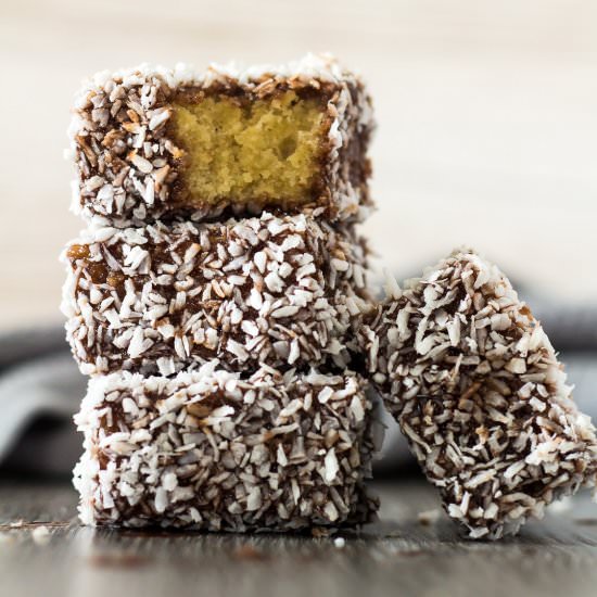 Homemade Lamingtons