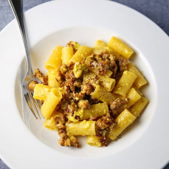 Carbonara Con Salsiccia
