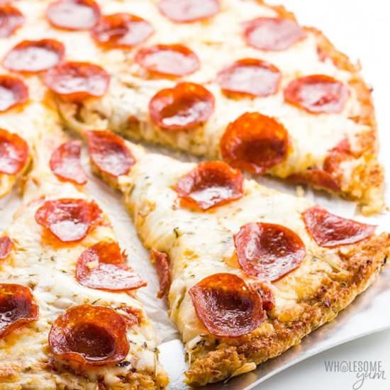 EASY CAULIFLOWER PIZZA CRUST