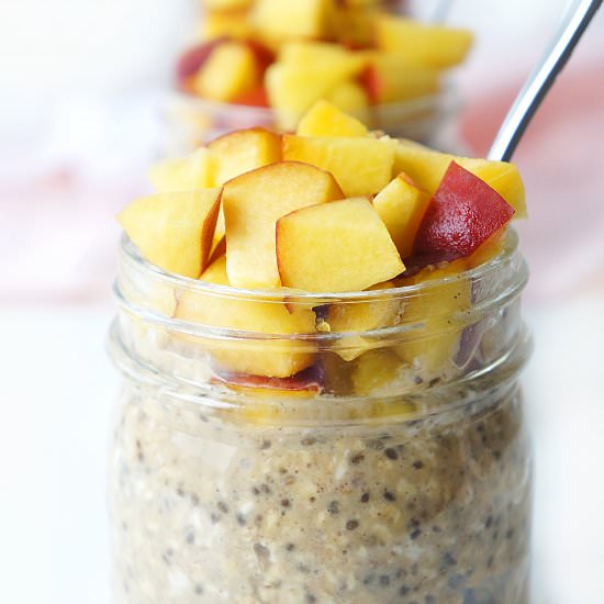 PEACH PIE OVERNIGHT OATS