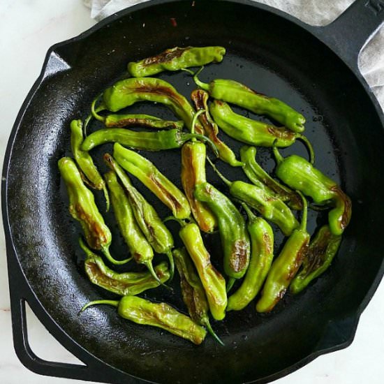Quick Blistered Shishito Peppers