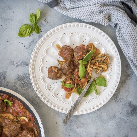 MEAT BALLS WITH ZOODLES