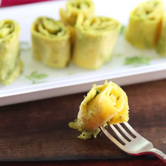 Moong Dal Cheela Pinwheels