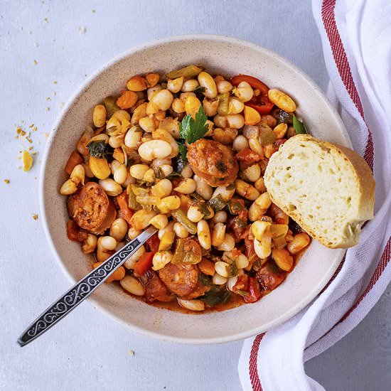 Spanish white beans with chorizo