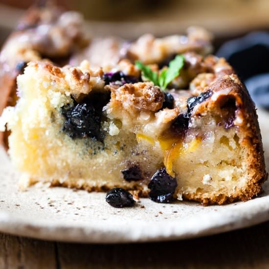 NECTARINE BLUEBERRY COFFEE CAKE