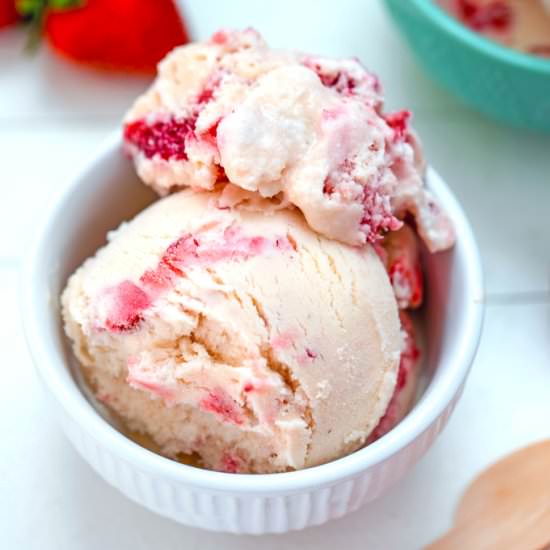 White Choco Strawberry Ice Cream