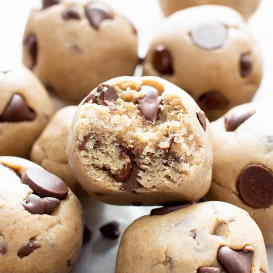 Chocolate Chip Cookie Dough Bites